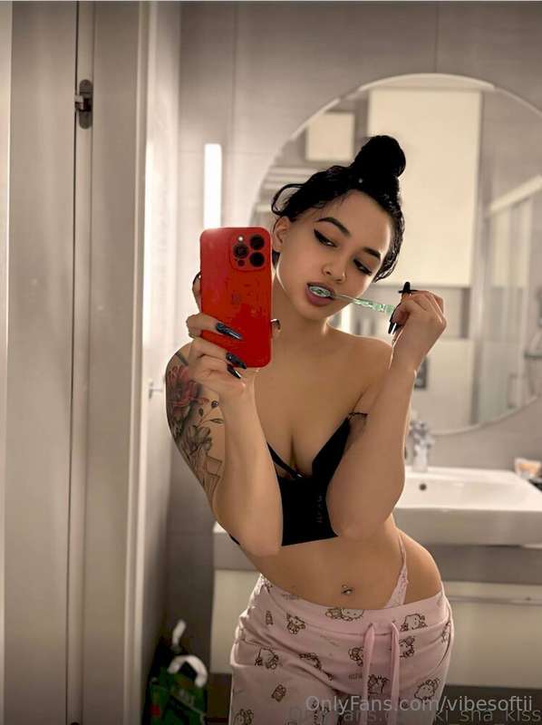 @kishass_buns WAITING FOR YOU ❤️‍🔥 She's @kishass_buns so ki..
