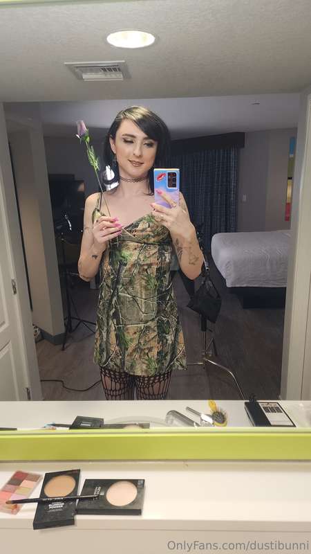 Did a new VR shoot last night, and shooting some new bdsm to..
