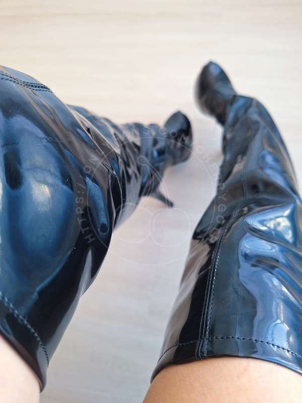 Got these as a gift from 𝐚 𝐫𝐞𝐚𝐥 𝐚𝐧𝐝 𝐥𝐨𝐲𝐚𝐥 𝐬𝐮𝐛, can't wait to..