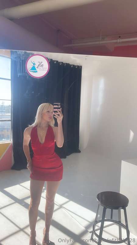 blondefitbabe28