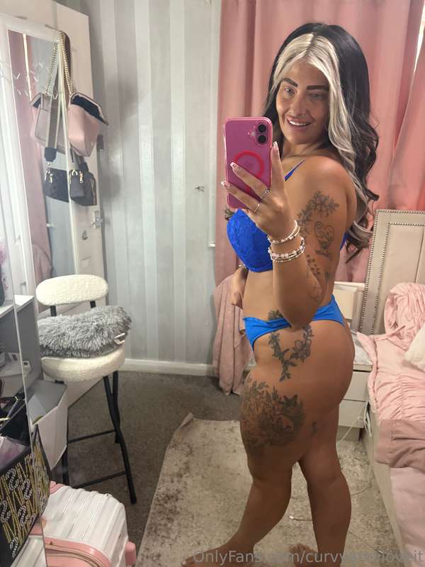 curvyandiloveit