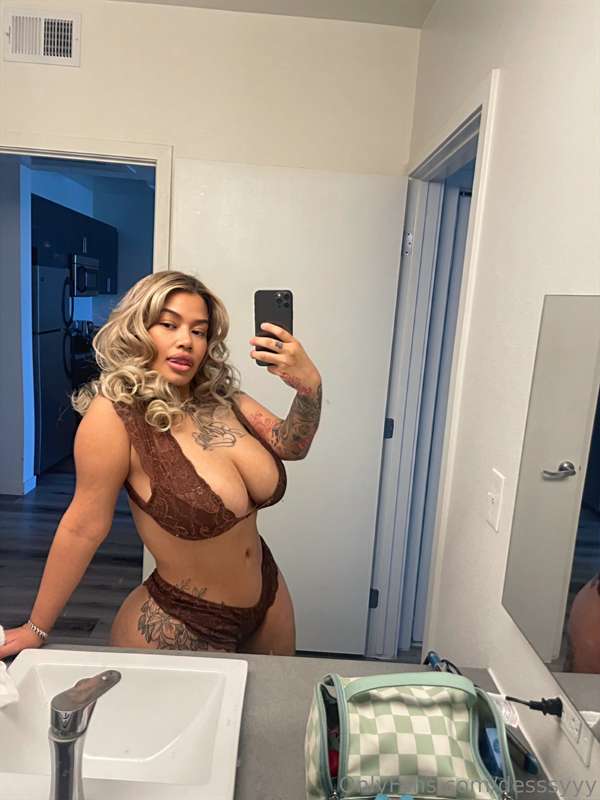 desssyyy