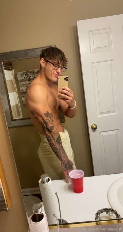 Goodnight🌙💤.  Lots of new content and new collabs, so make s..