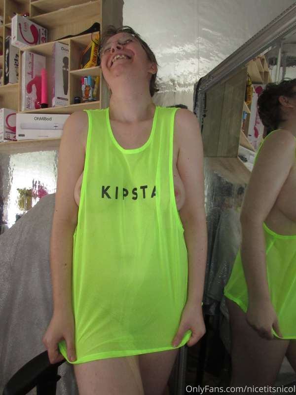 nicetitsnicol