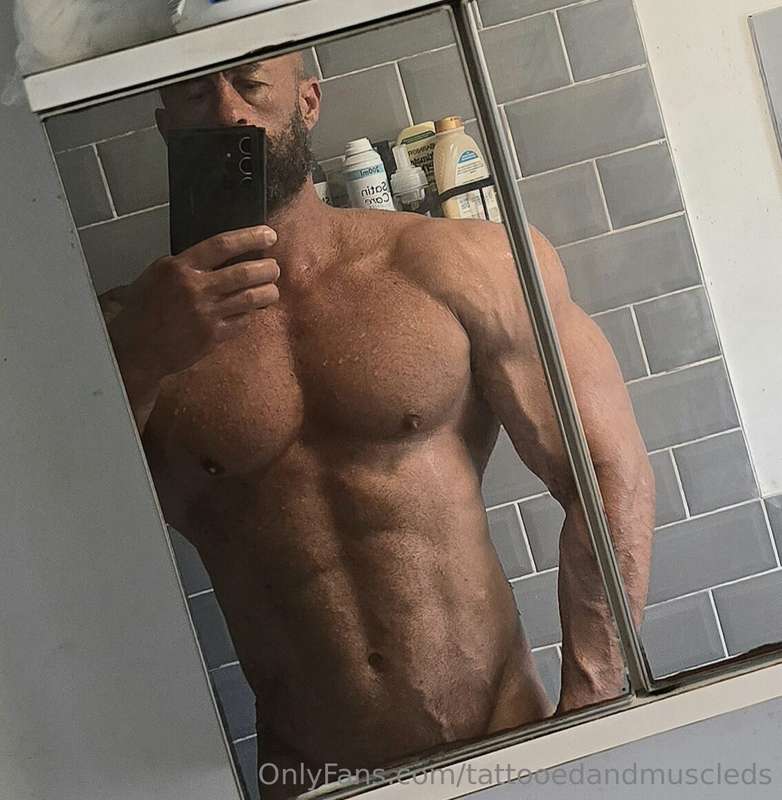 tattooedandmuscleds