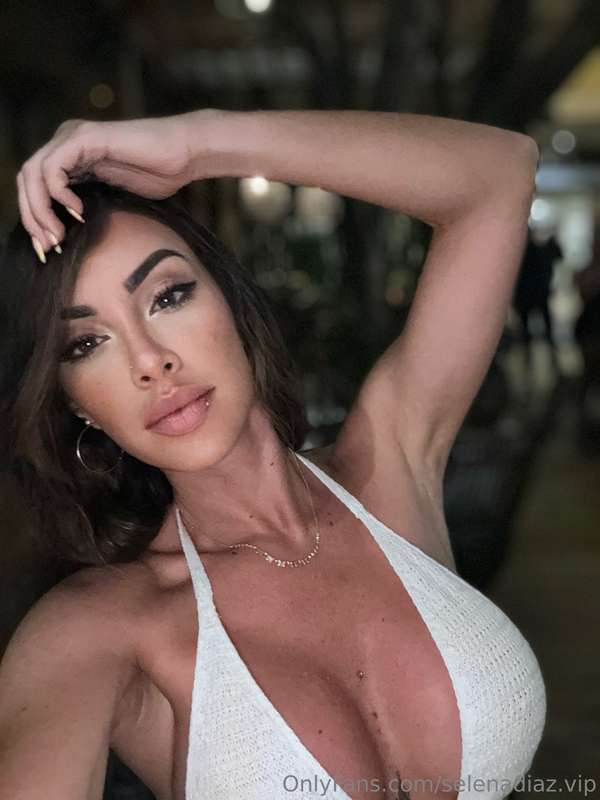 selena_diaz