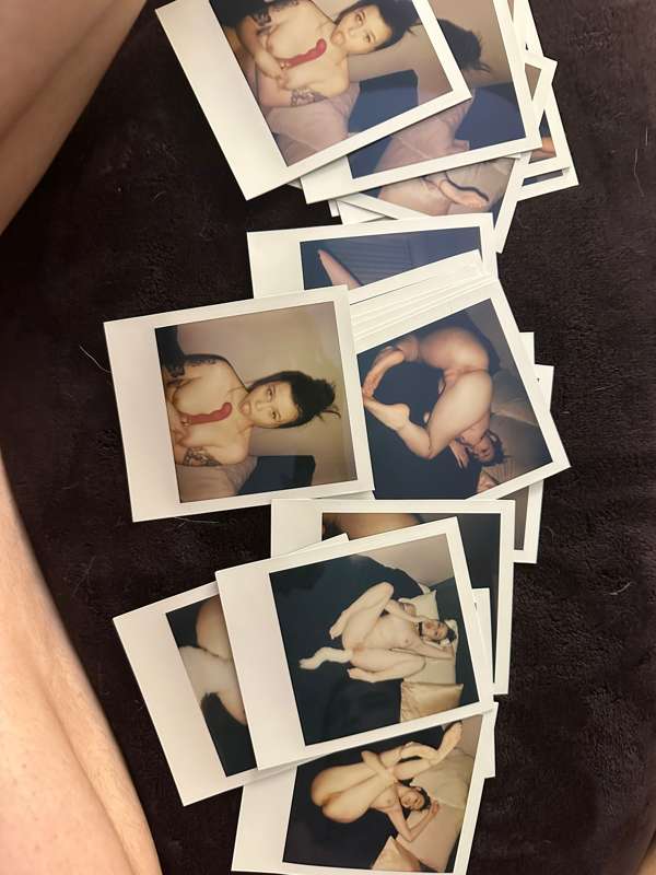Custom Polaroid bb 🥰😘💘 I had so much fun shooting these!!!