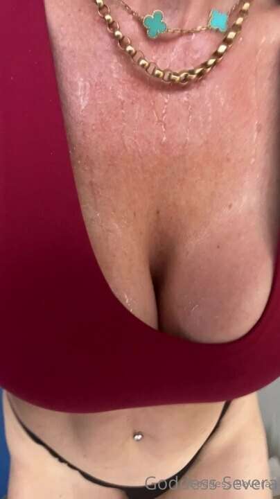 Boob sweat!.Members on My premium account @GoddessSevera can..