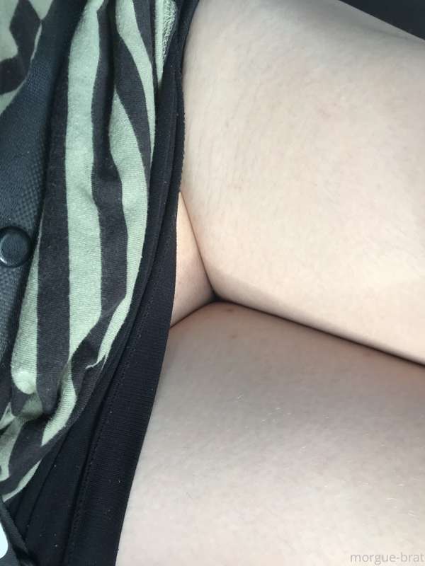 Bath bombs & driving around in no panties! Hope ur swell xx