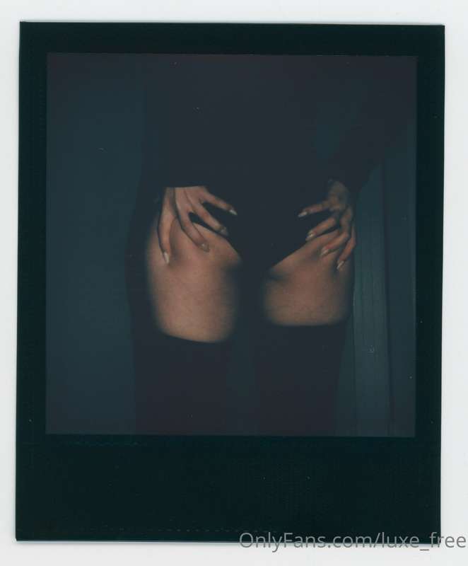 💖 *polaroid 14* 💖 **V-DAY POLAROID AUCTION** 💖 *link in bio ..