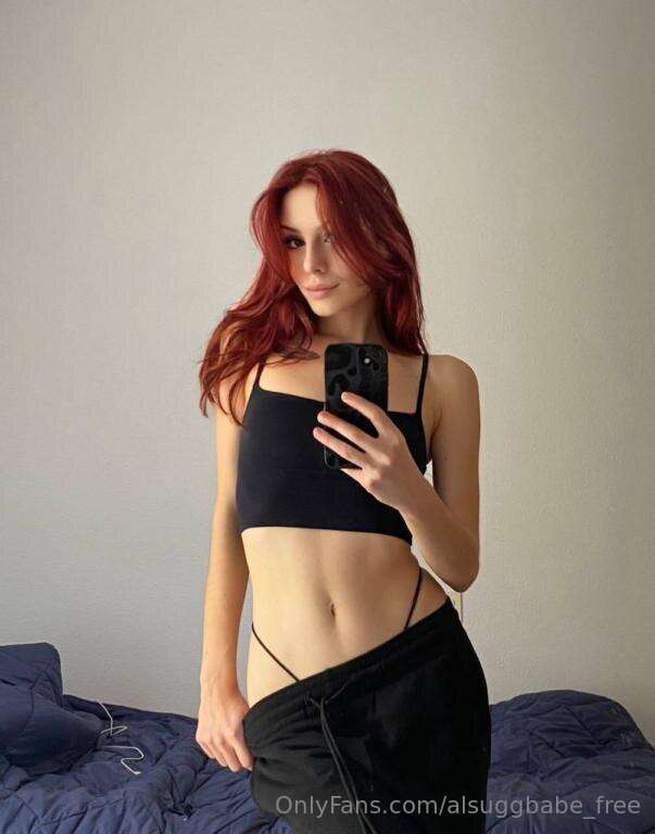 FREE PAGE @angegold😈

My hot friend @angegold loves to show ..