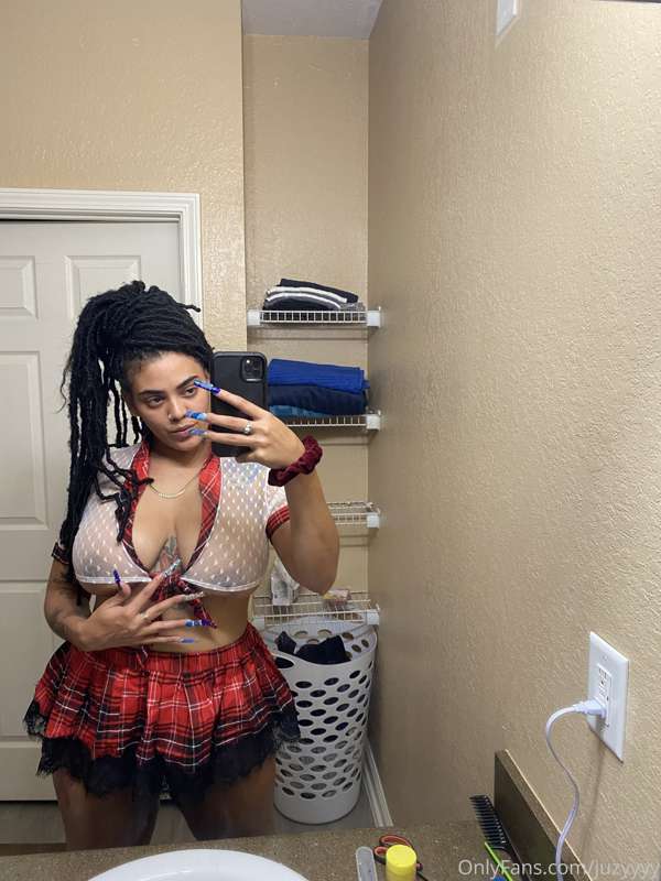 I wanna be your favorite 😘