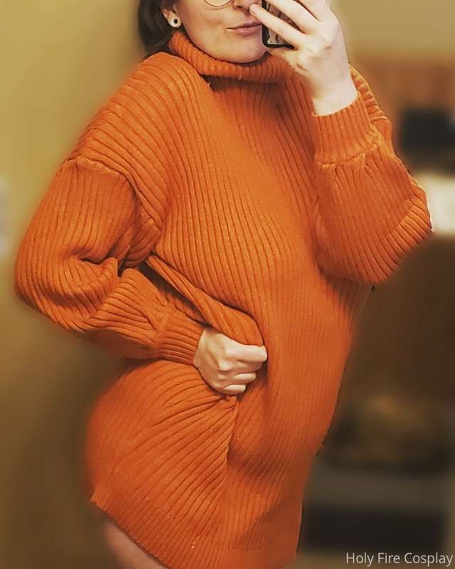 Excited to shoot this lewd Velma cosplay! I'm going to uploa..