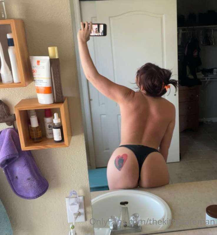 thekittybateman image #1