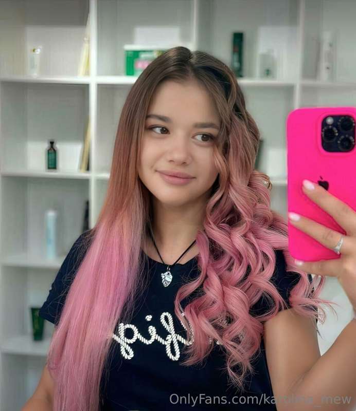 karolina_mew