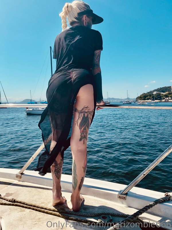 🌊😈