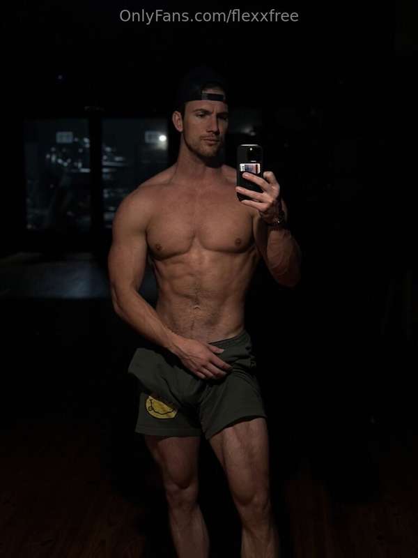 who want's to give me a massage?