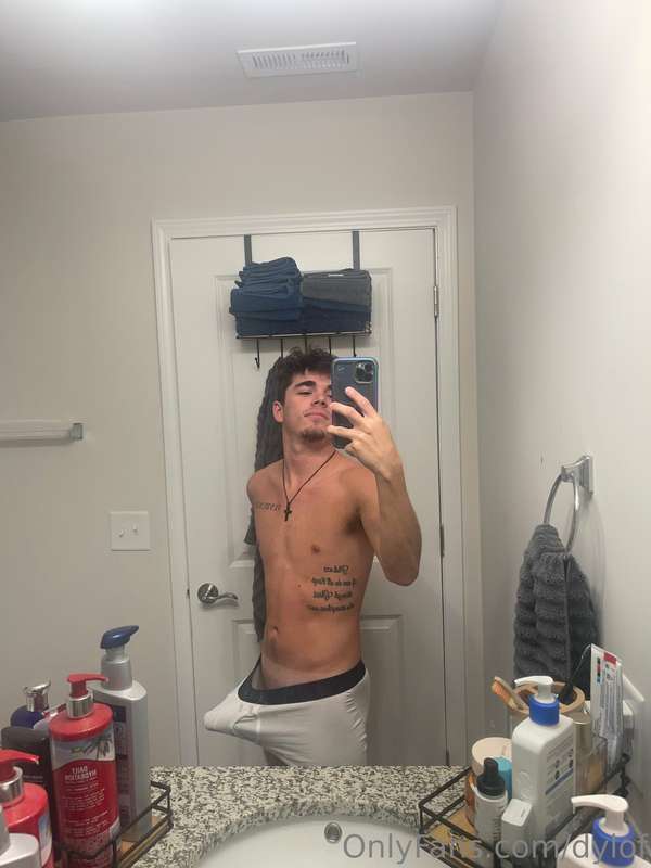 Woke up and had to 💦💦 @dylvip