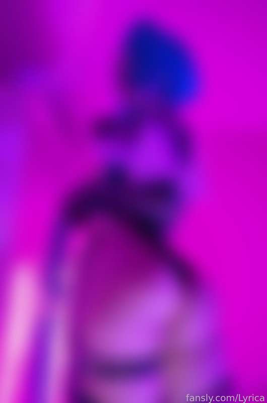 Lyrica image #1