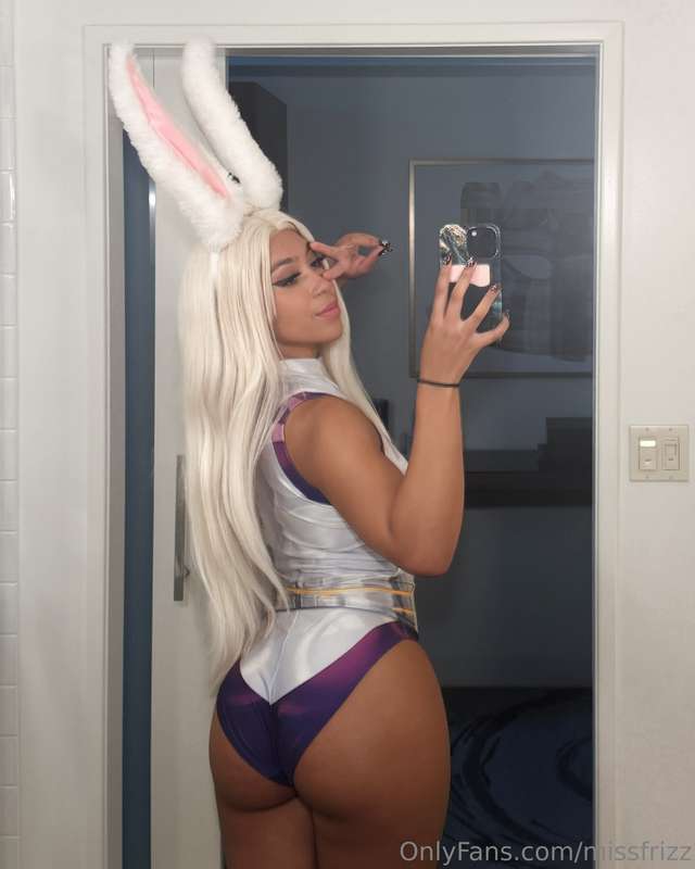 wanna cuddle with this bunny?