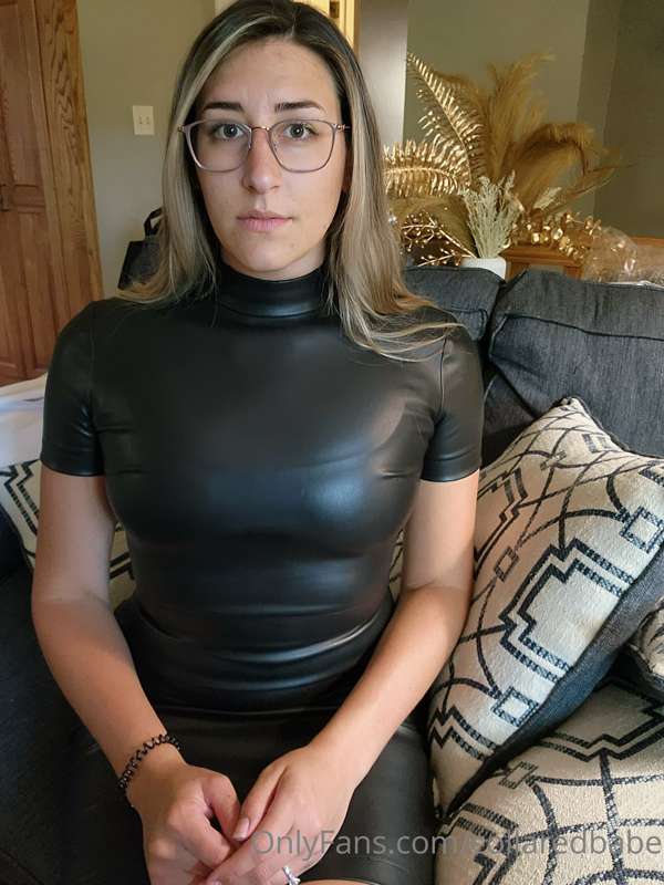 collaredbabe image #1