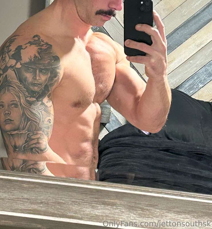 chiselled43