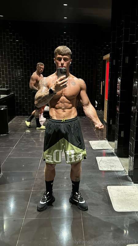 Do you workout? https://onlyfans.com/jacksonntm/c3