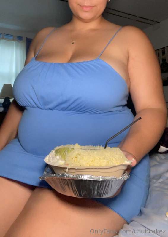 chubcakez image #0