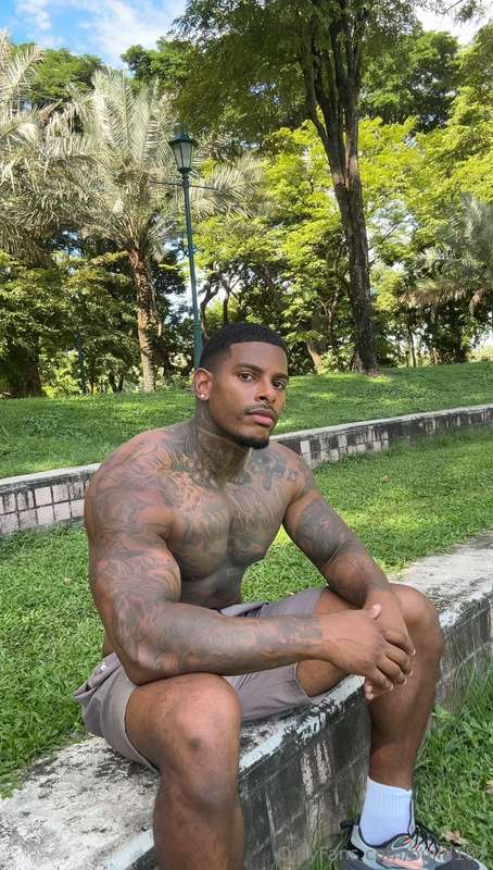 Sit next to me! Fresh air fills you with...determination😈 Ri..