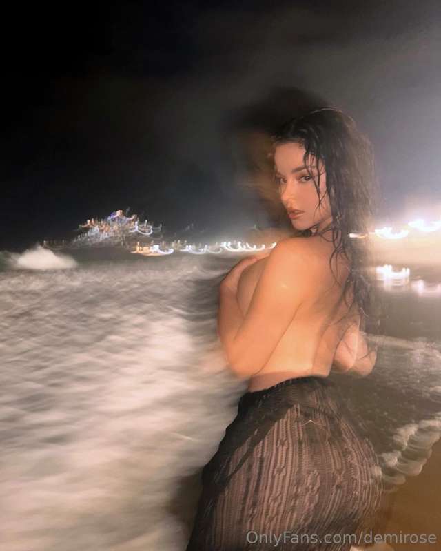 demirose photo