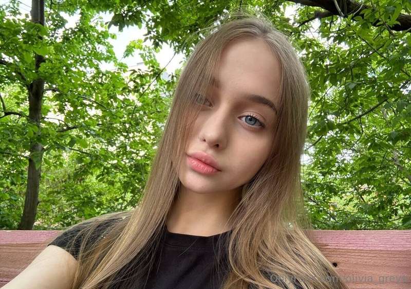 olivia_greys