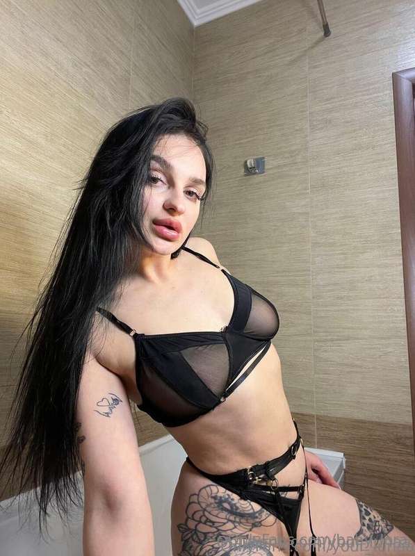 She is waiting for you 🥵 💋@your_lunaa💋 Join this hot baby fo..