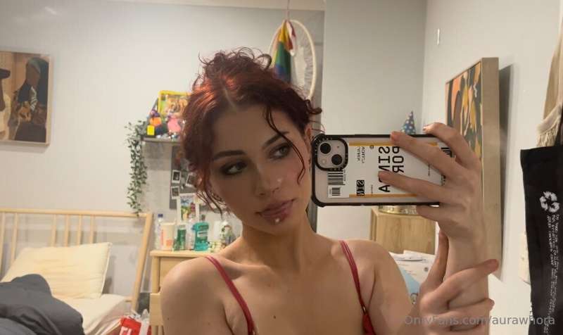 who likes the red hair?