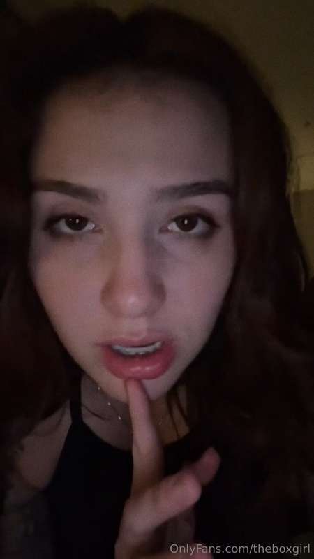 Horny af.. DM me babe