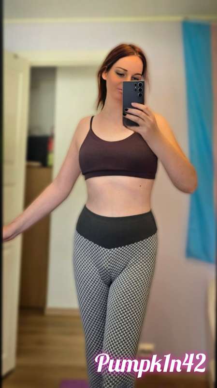 Help me stretch out? 😉🤭