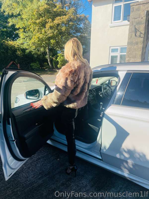 Friday morning off to the shops for groceries xxx