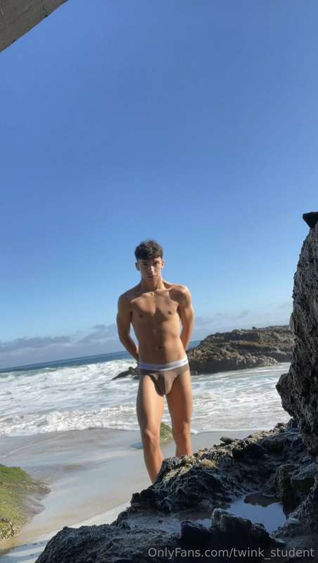 Big bulge🤭