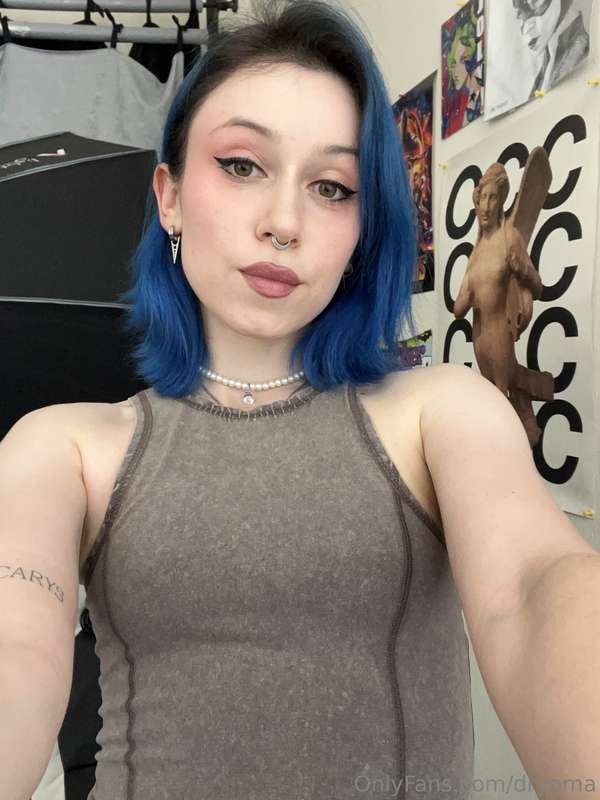 Robbed a jeans factory to attend to my witch-friend's birthd..