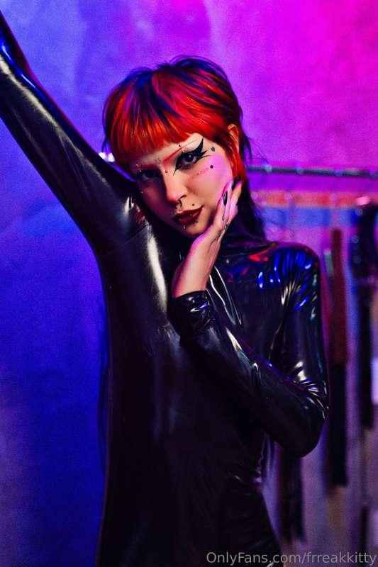Latexxx girl 🖤⛓️With my babyboy @gsxxxv 