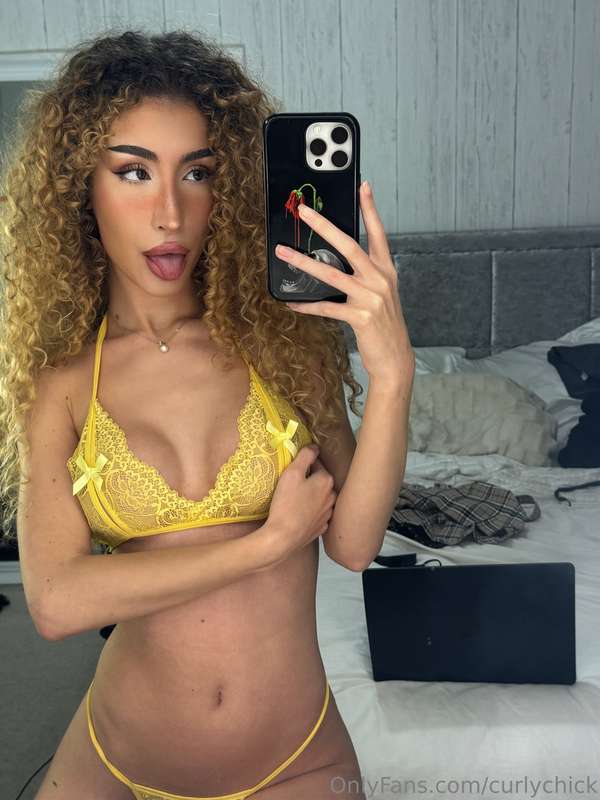 curlychick