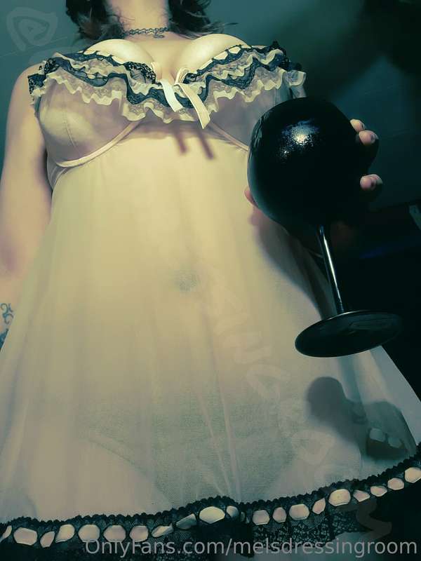 I have a opening for a GFE tomorrow for anyone interested! A..