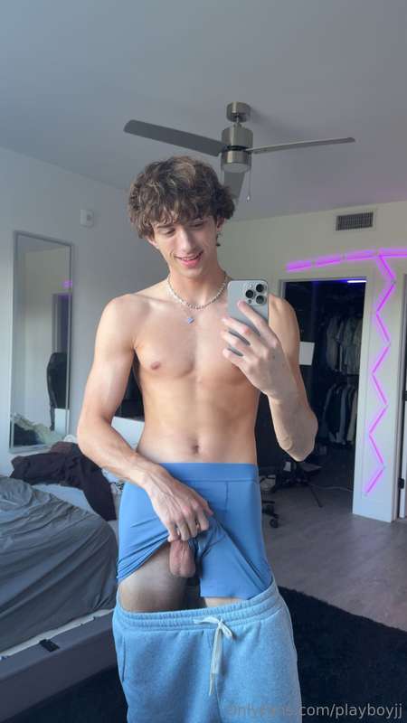suck my balls for me