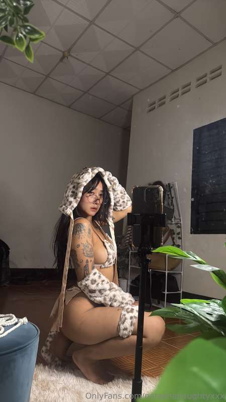 natashanaughtyxxx