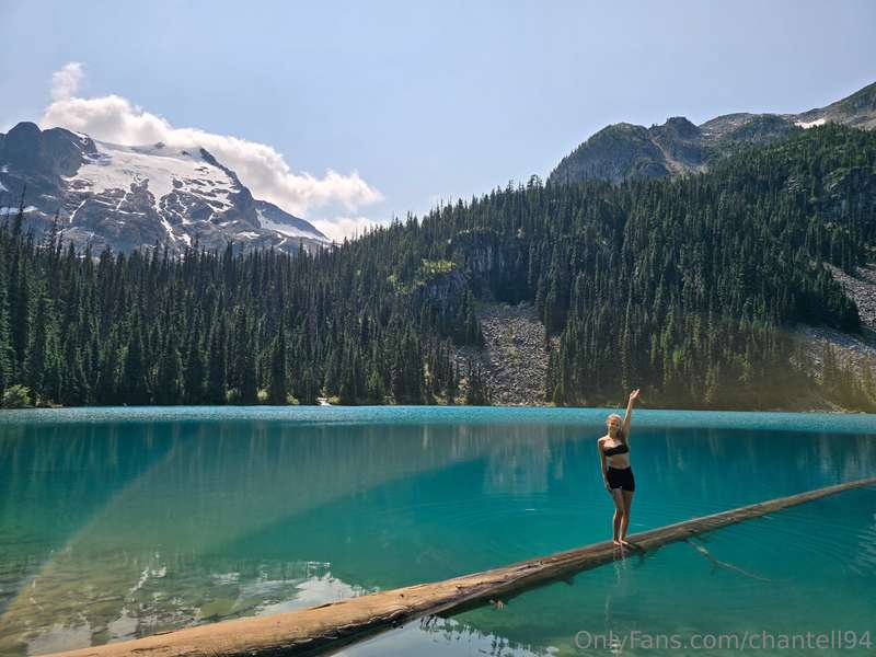 I finally hiked Joffre Lakes on Friday! I cant handle cold w..