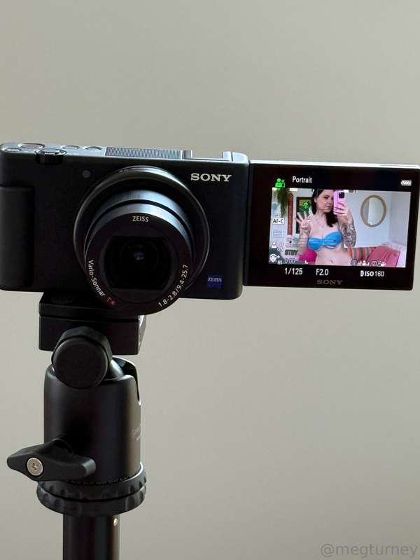 Setting up a special shot for today’s shoot…