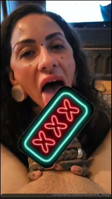 ⚠️⚠️⚠️ New Blow Job video today⚠️⚠️⚠️
Watch me suck this big..