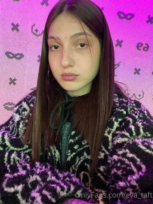 Can you recomend me a good movie?😋
I want to make a movie-ev..