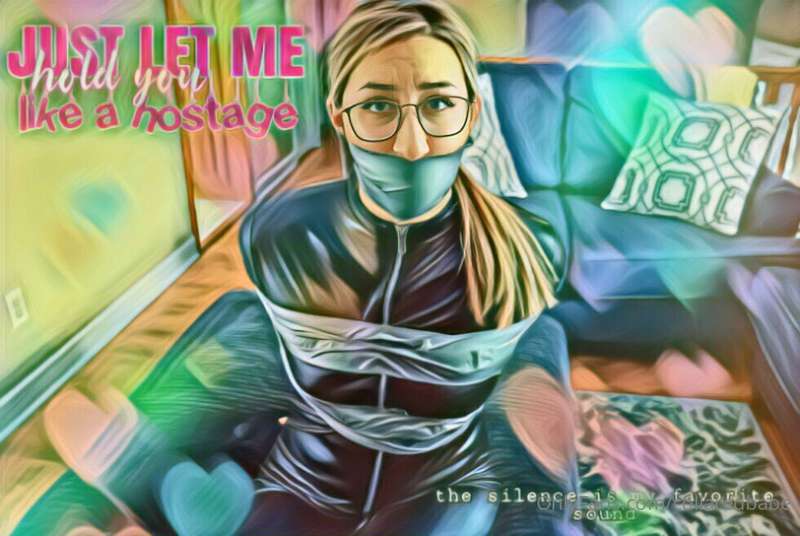 collaredbabe image #1