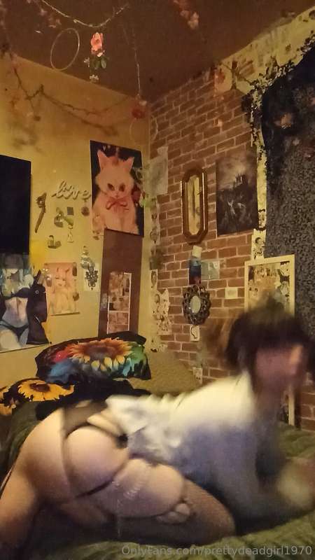 imprettydeadgirl