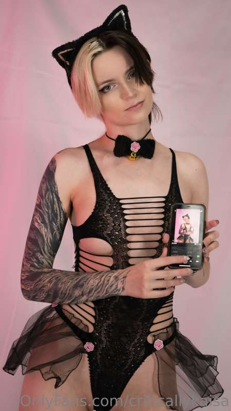 criticallykaisa image #3